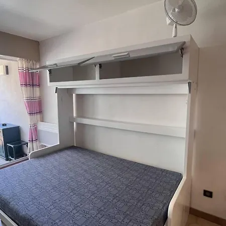 2 Pers A 20 M De La - - Fr-1-696-66 Canet-en-Roussillon