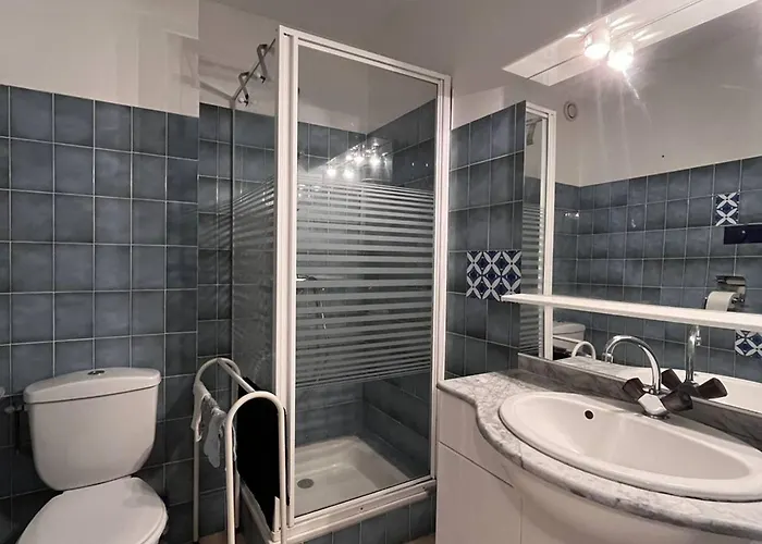 2 Pers A 20 M De La - - Fr-1-696-66 * Canet-en-Roussillon