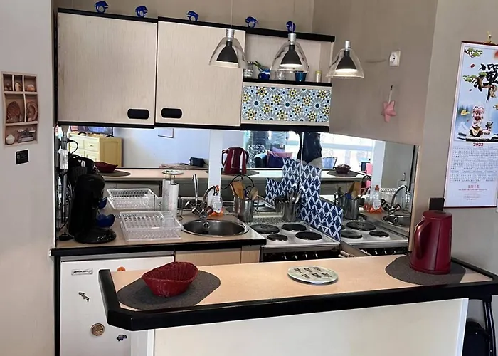 2 Pers A 20 M De La - - Fr-1-696-66 *